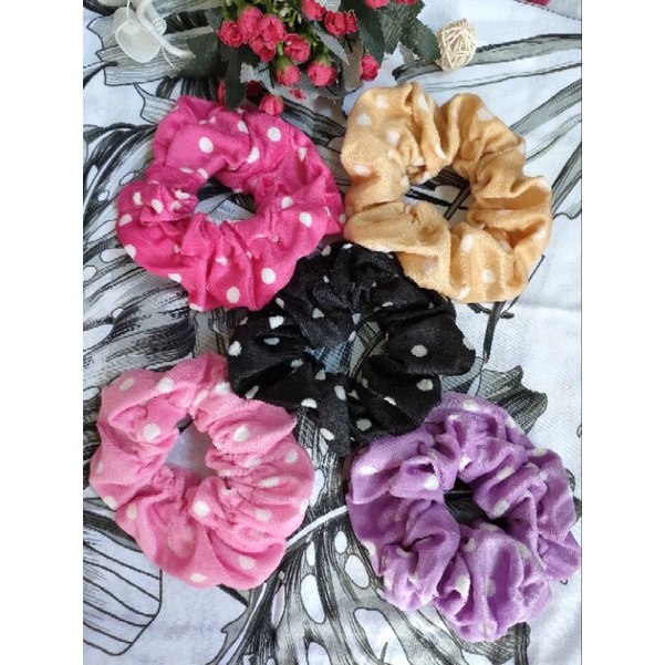 Ikat Rambut Scrunchie PREMIUM Bahan Bludru Kualitas Import - Kuncir Rambut Import Jumbo