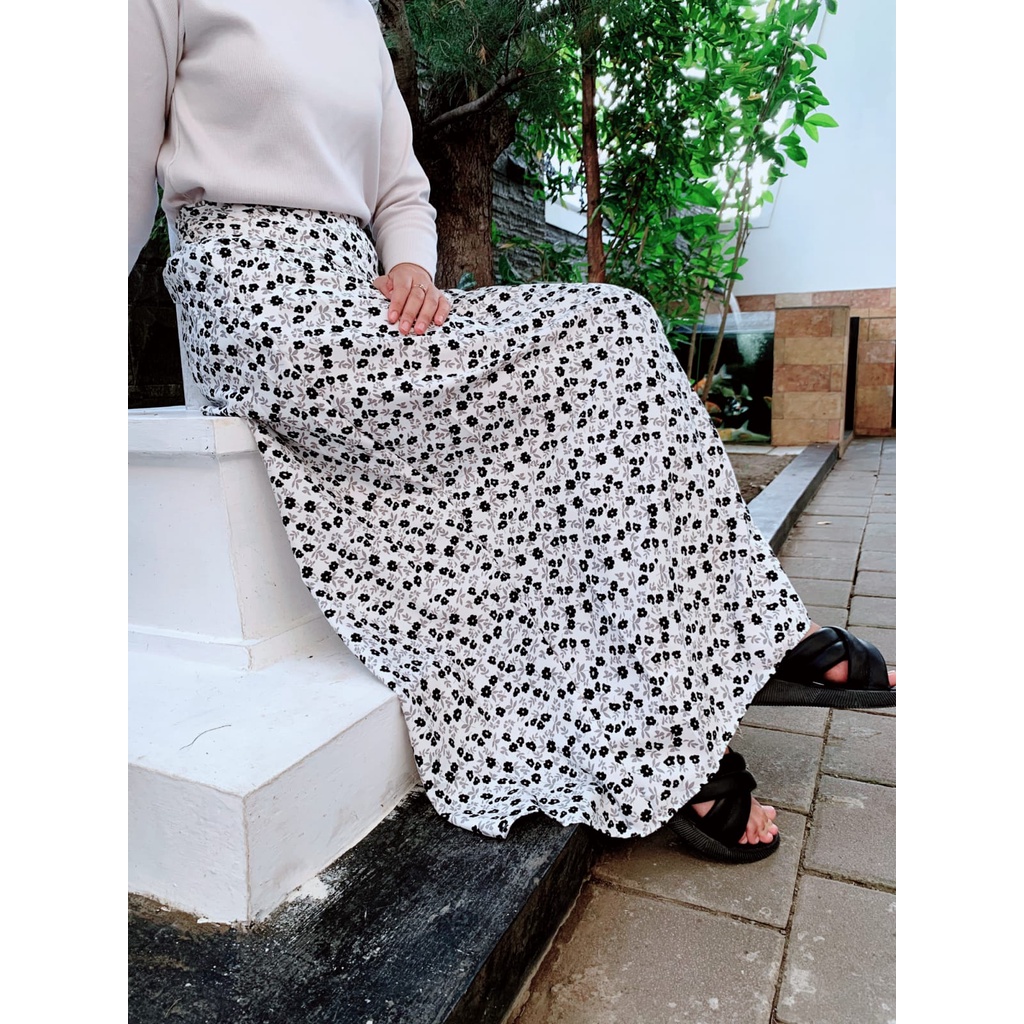 ROK SKIRT JUMBO BB 90 / ROK SPAN / ROK MIDI SKIRT MAXI A LINE SKIRT PATTERN KOREAN STYLE MOTIF BUNGA / FLORAL FLORA GARDENIA SYAKILLA TARTAN SKIRT / MIDI SKIRT / ROK A LINE / ROK TARTAN SPAN / ROK BUNGA / ROK MAXI