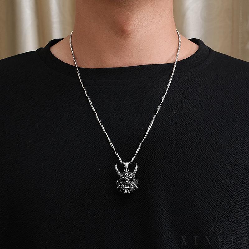 【Bayar di tempat】Setan Mata Liontin Kalung Unik Vintage Boho Perhiasan Baja Titanium Halloween Kalung Sederhana Pria Leher Rantai Stainless Steel Alloy Gaya Vintage Punk Turki