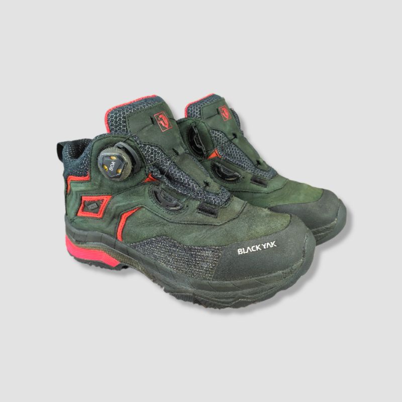 Thrift Shoes || Sepatu Outdoor Blackyak