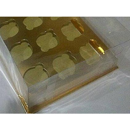 

Box Mika Cupcake 12 / Kotak mika / Box Emas / Box kue