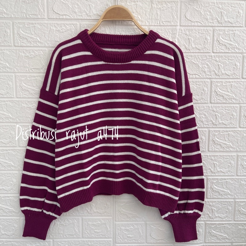 TITI STRIP SWEATER RAJUT KERAH BULAT PREMIUM