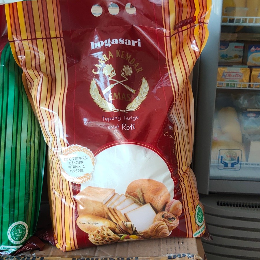 

Tepung Cakra Emas Roti 5kg