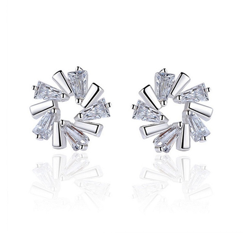 Anting Stud Bentuk Bulat Geometris Bahan Cubic Zirconia Untuk Wanita