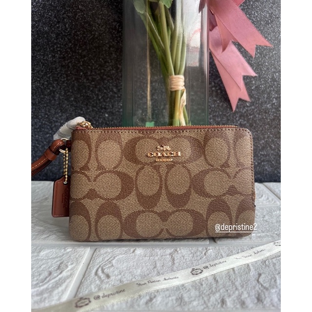 Coach Double Wrislet