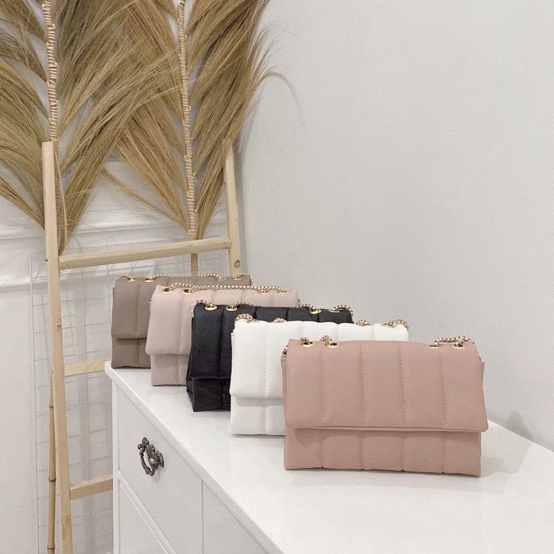 AIRA BAG TAS WANITA TERBARU 2022 KEKINIAN ORIGINAL WARNA HITAM PUTIH MOCCA NUDE DUSTY CANTIK UNTUK D