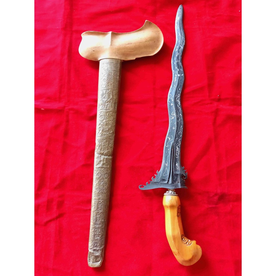 Pusaka Balembang Keris Luk 7 Antik Pamor Kulit Semangka Koleksi kuno