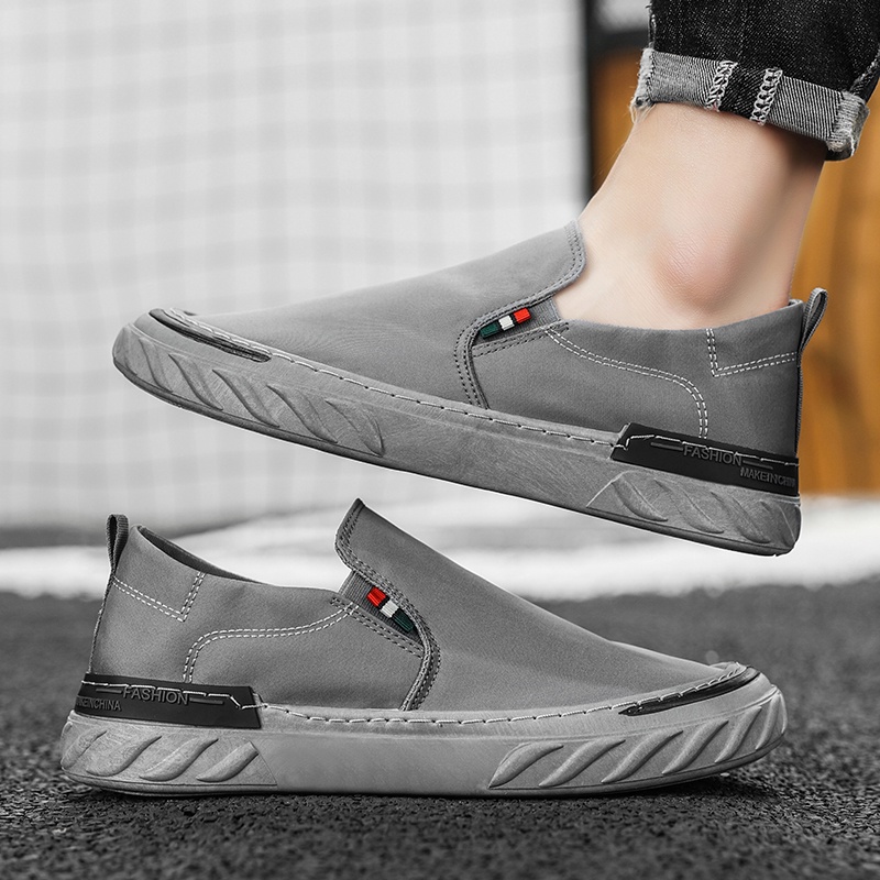 Mainland Sneakers Slip On Pria Fashion Casual Sepatu Kets Kuliah Kerja MC119