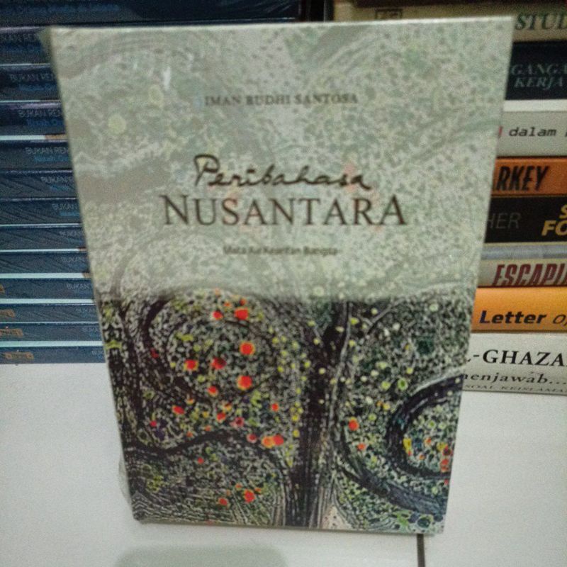 Buku peribahasa Nusantara by Iman Budhi Santosa