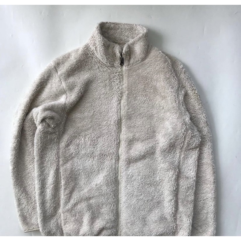 uniqlo fleece putih jacket