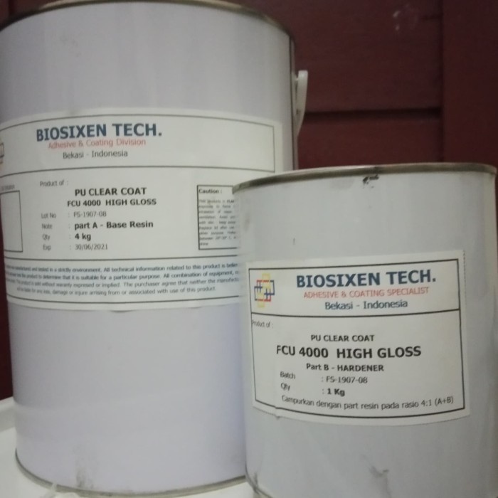 Cat PU (polyurethane) clear gloss - high solid - medium solid