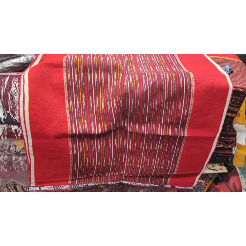 Ulos mangiring tenun tangan asli. tobasa