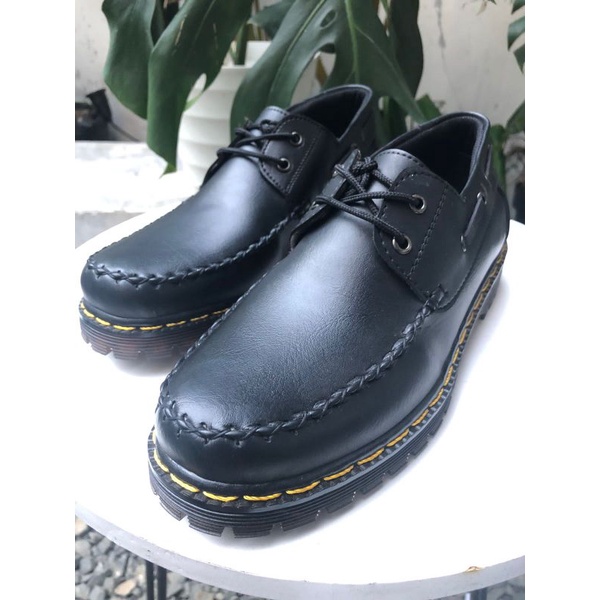 SEPATU DR.MARTIN CASUAL