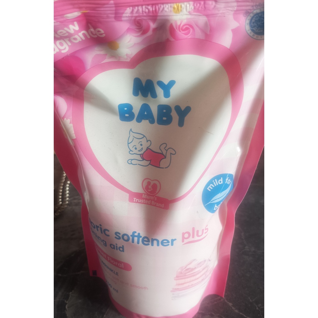 Jual My Baby Fabric Softener Plus Ironing Aid 700ml | Shopee Indonesia