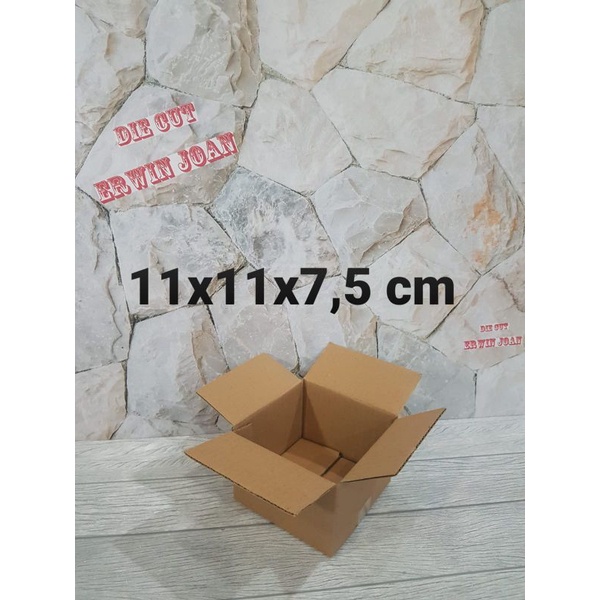 

Kardus / Box / uk. 11x11x7,5 cm / Karton packing polos baru ST