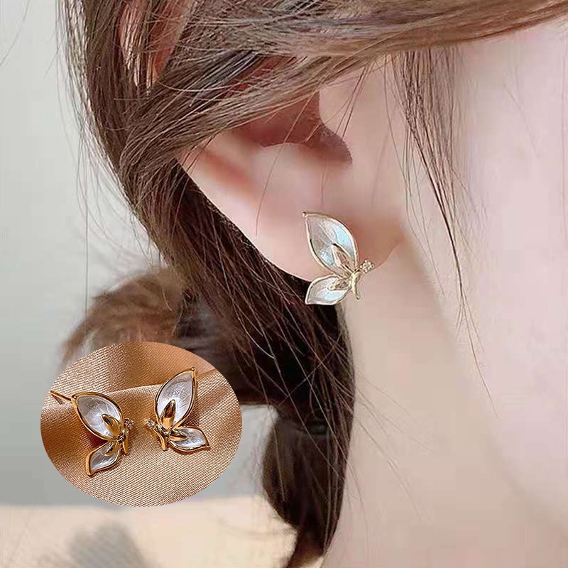 Anting Stud 925 Silver Needle Bentuk Kupu-Kupu Kecil Gaya Korea Untuk Perempuan