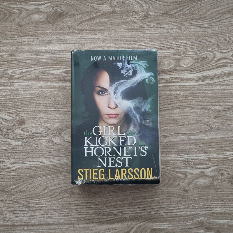 Novel Import - Stieg Larsson - The Girl Who Kicked the Hornet's