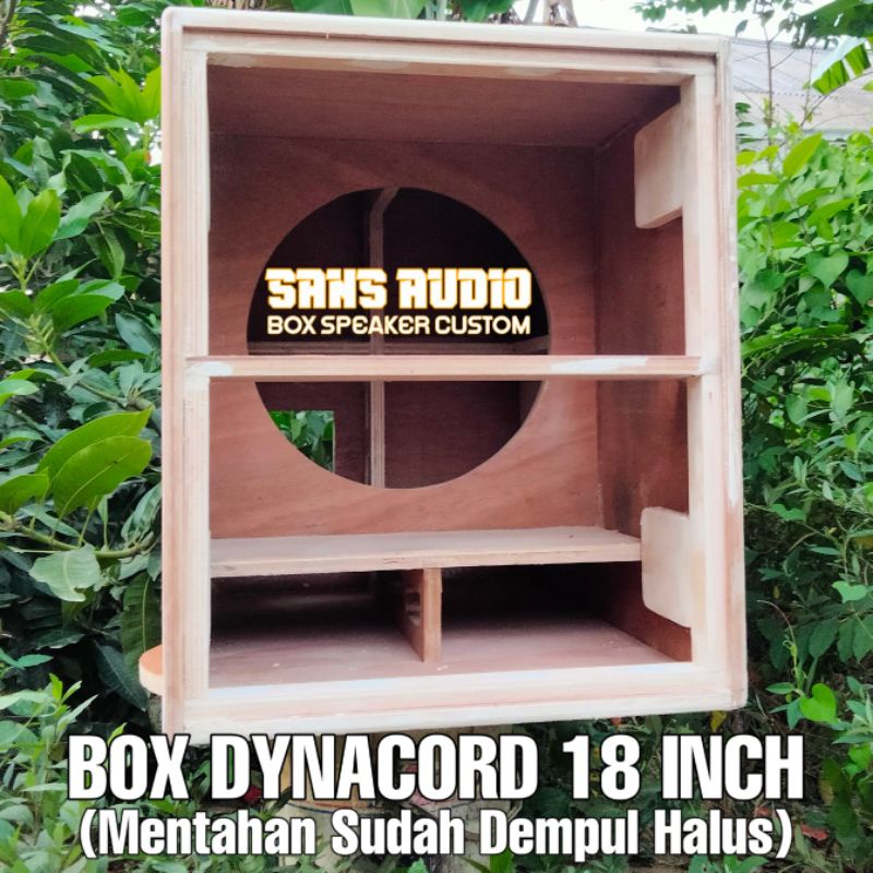 Box speaker dynacord 18 inch