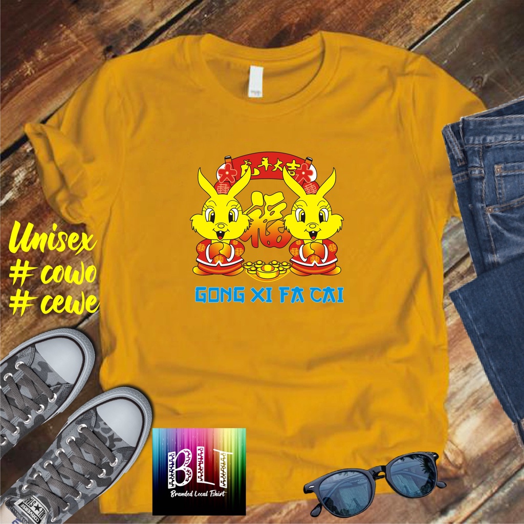 Imlek Unisex Koas Imlek 2023  2 KELINCI  Baju Imlek Family Papa Mama Koko Mei Mei Shio Kelinci Pakaian Imlek Dewasa Kaos Imlek Anak anak Baju gong xi fa cai Xin Nian Khuai Le kaos imlek terbaru 2023 kaos sin cia imlek 2023 imlek keluarga