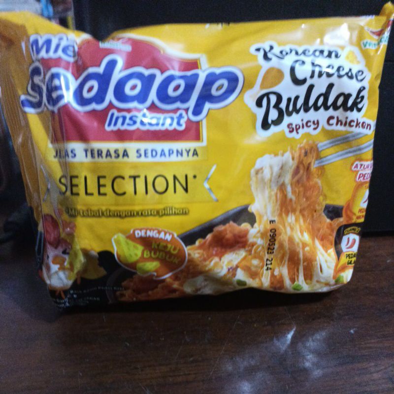 

Mie Sedaap Korean cheese Buldak