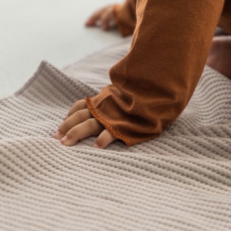 Minimine - BEDONG WAFFLE SAJA / Swaddle Waffle / bedong waffle new born / bedong bayi / selimut bayi baru lahir / properti foto bayi / alas foto bayi lucu / bedong waffle murah