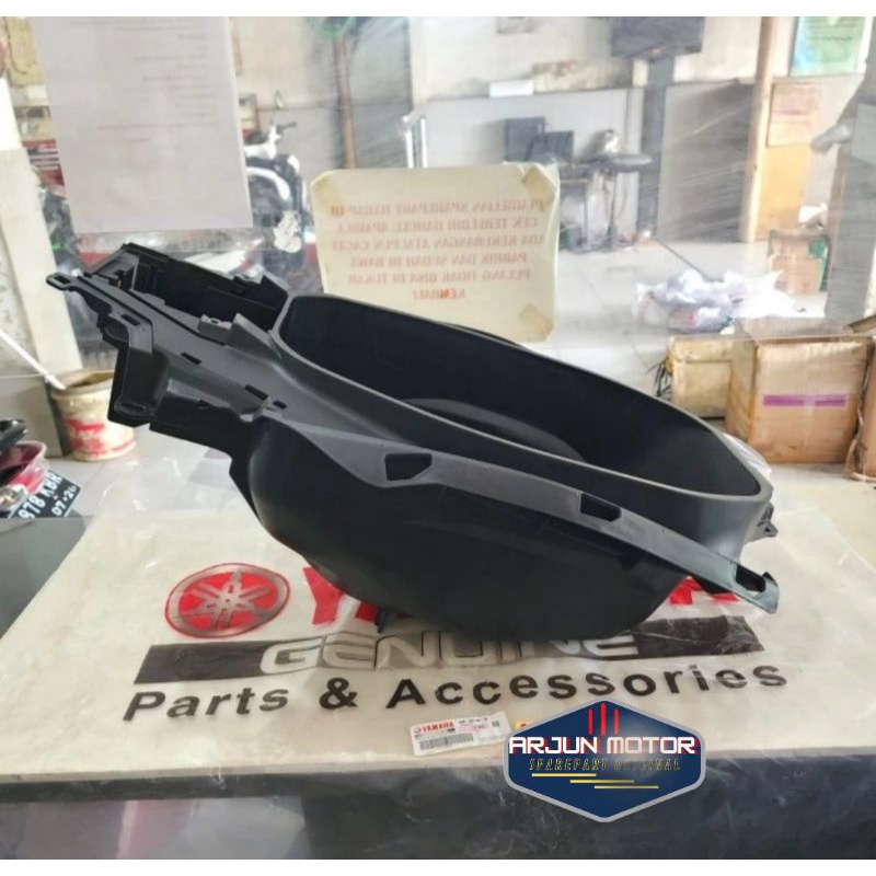 BOX BAGASI TEMPAT HELM NMAX OLD 2018 2019 SHOCK TABUNG ORIGINAL YAMAHA