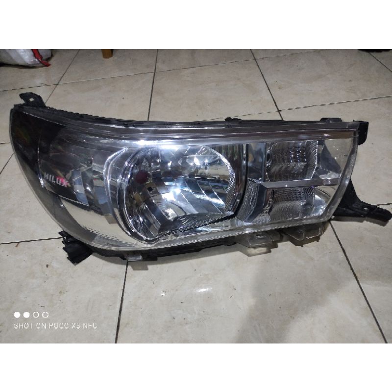 Headlamp Lampu Depan Hilux Revo 2016 2017 2018 2019