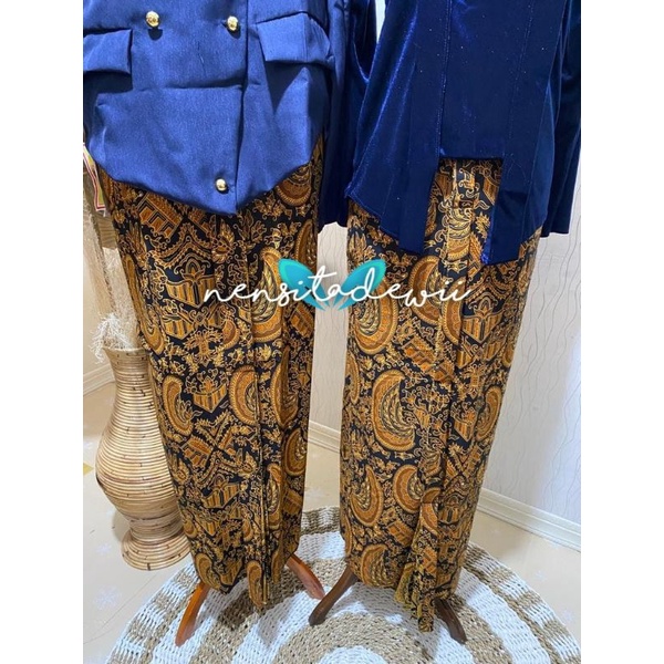 [Nuansa Navy] Set Baju Adat Jawa - Solo / Motif Semenromo