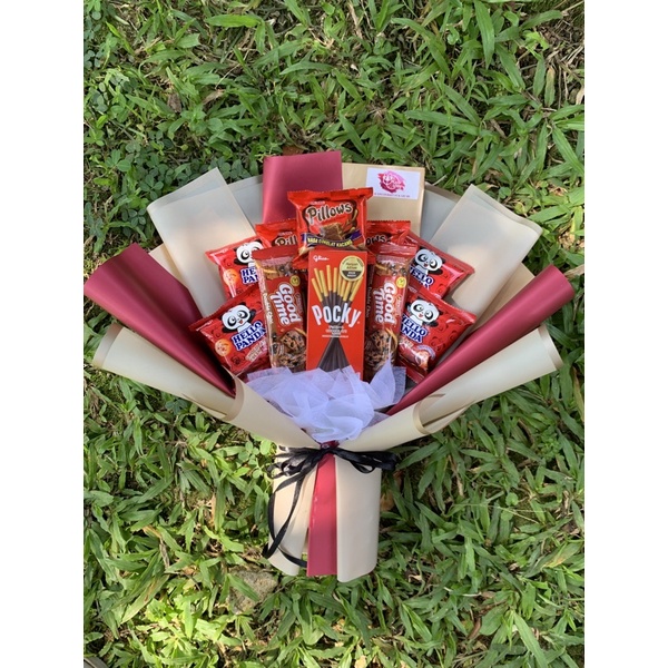 

BUCKET SNACK/BUCKET SNACK MURAH SUKABUMI/BUCKET TEMA MAROON [INCLUDE : KARTU UCAPAN + PACKING]