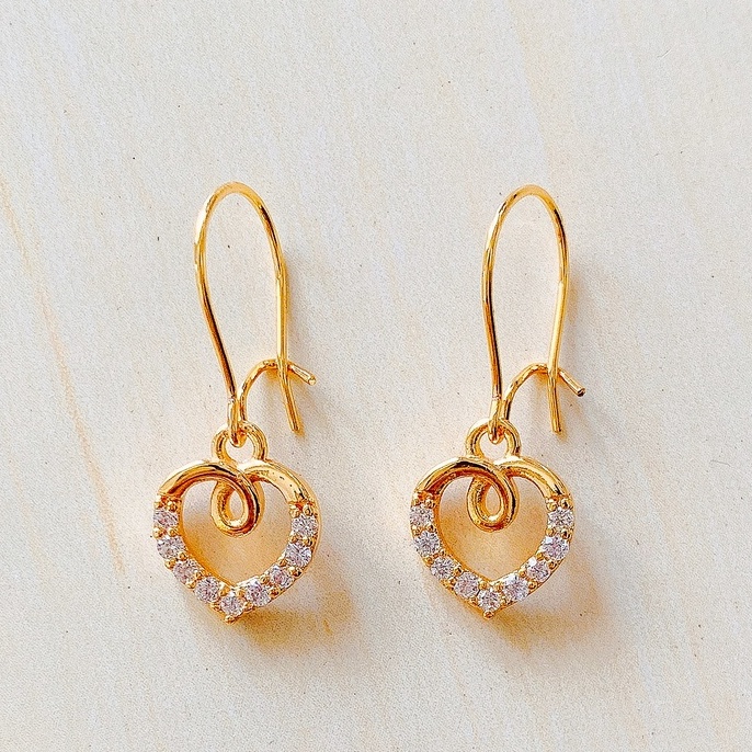 Anting Wanita Akar Hati Zirconia Gold