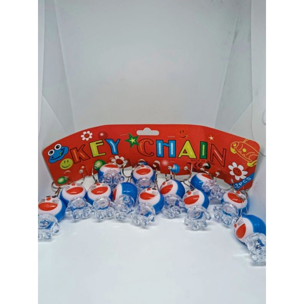 gantungan kunci doraemon lampu