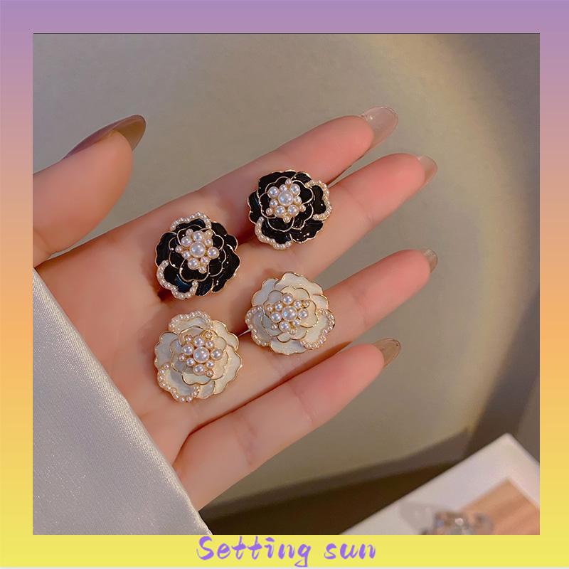 925 anting-anting mutiara Camellia Retro anting-anting bunga berlian TN