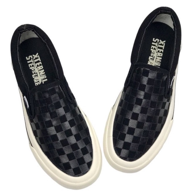 SLIP ON CRUAS XTERNAL CORDOVA BLACK MONO