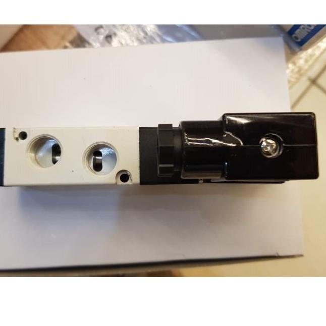 AIRTAC Pneumatic Solenoid Valve 4V210-08 / 4V210 08 220V