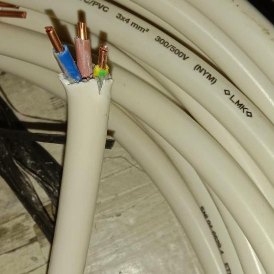 kabel eterna NYM 3x4 // kabel tufur // kabel tupur isi 3 ukuran 4mm