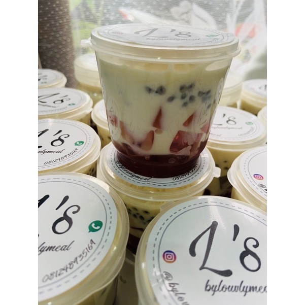 

Strawberry cheese milk