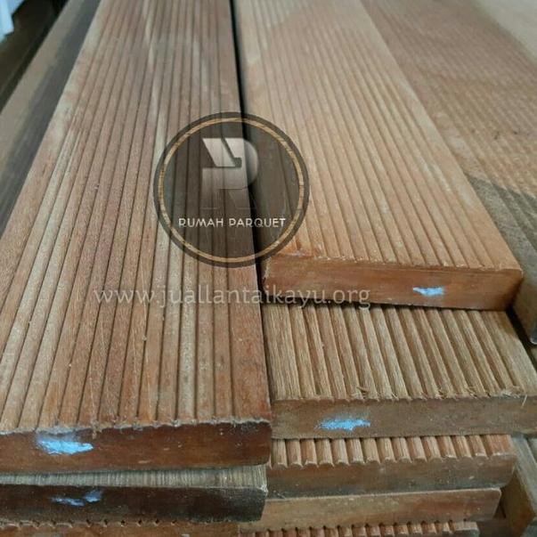 Lantai Decking Kayu Asli Bengkirai Pagar Kolam Teras Balkon