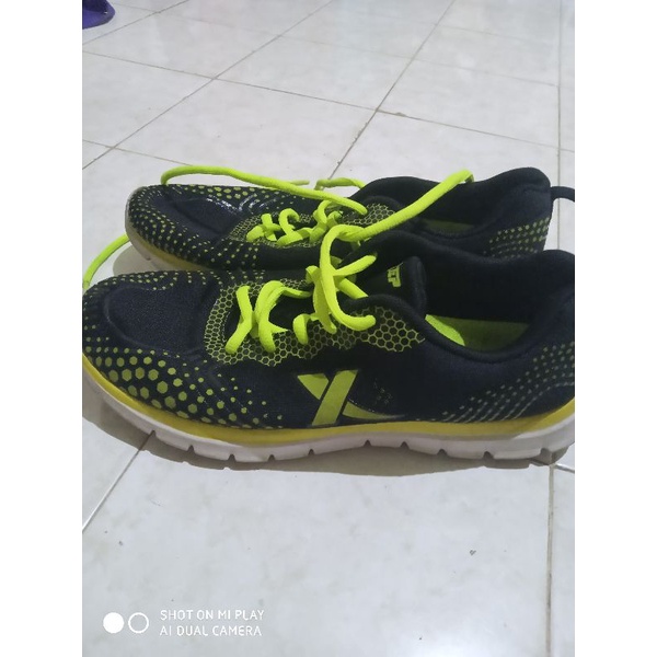 sepatu XTEP