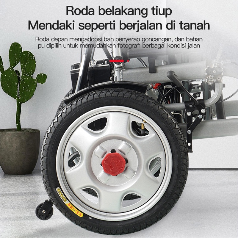 Kursi roda listrik remote control / kursi roda medis elektrik berbaring datar 30 ° mendaki daya tahan baterai 15 km