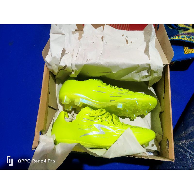 SPECS LIGHTSPEED REBORN FG META CRUSH PACK BOLA