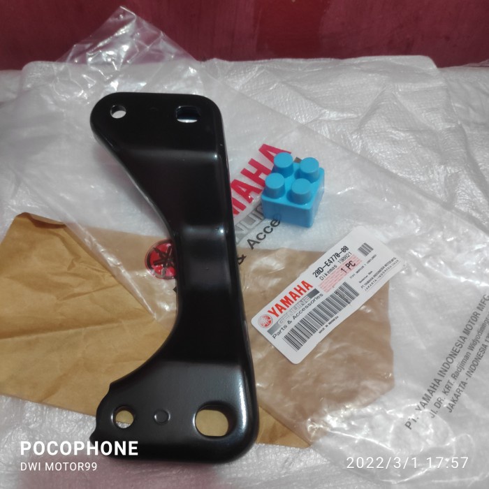 Breket Dudukan Knalpot Mio Sporty Smile Original