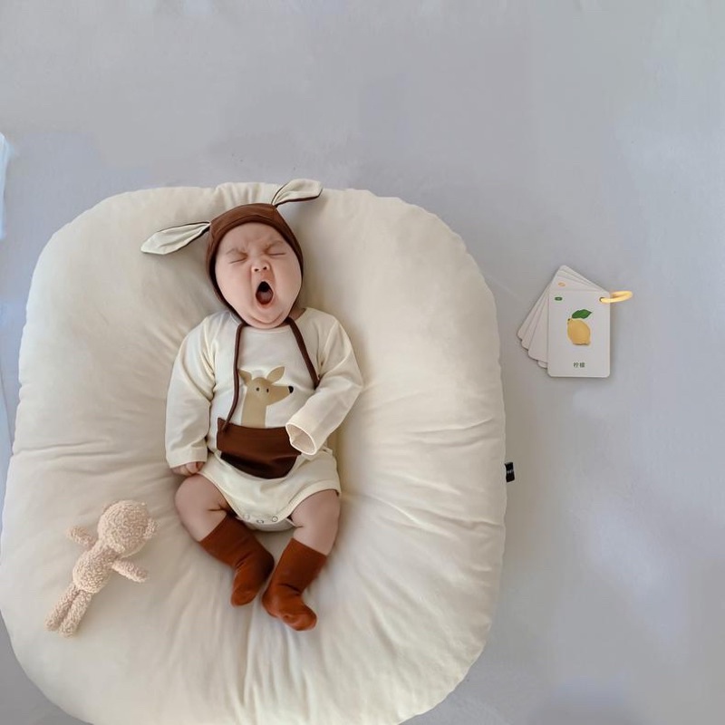 Kangaroo romper bayi