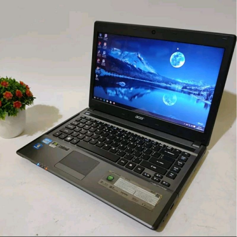 laptop Dual vga Nvidia vram 2gb acer aspire 4755G - core i7 8core - ram 8gb ssd