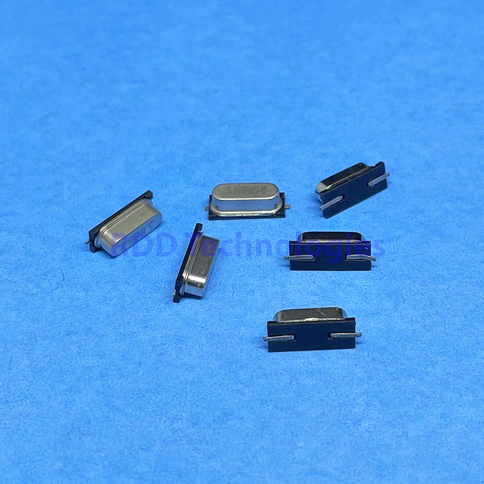 Crystal Oscillator XTAL 10 Mhz SMD