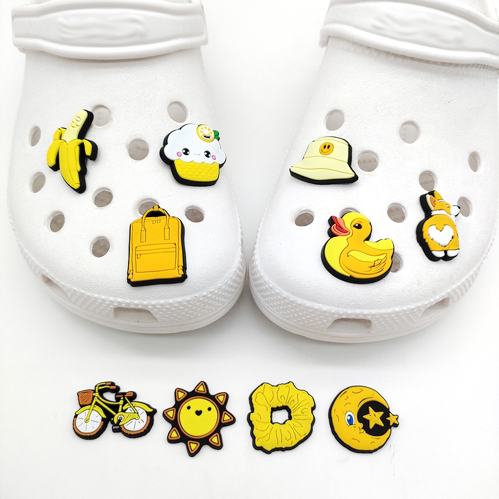 Buckle Pin Desain Jibbitz Warna Kuning Untuk Aksesoris Sepatu crocs Charms Clogs