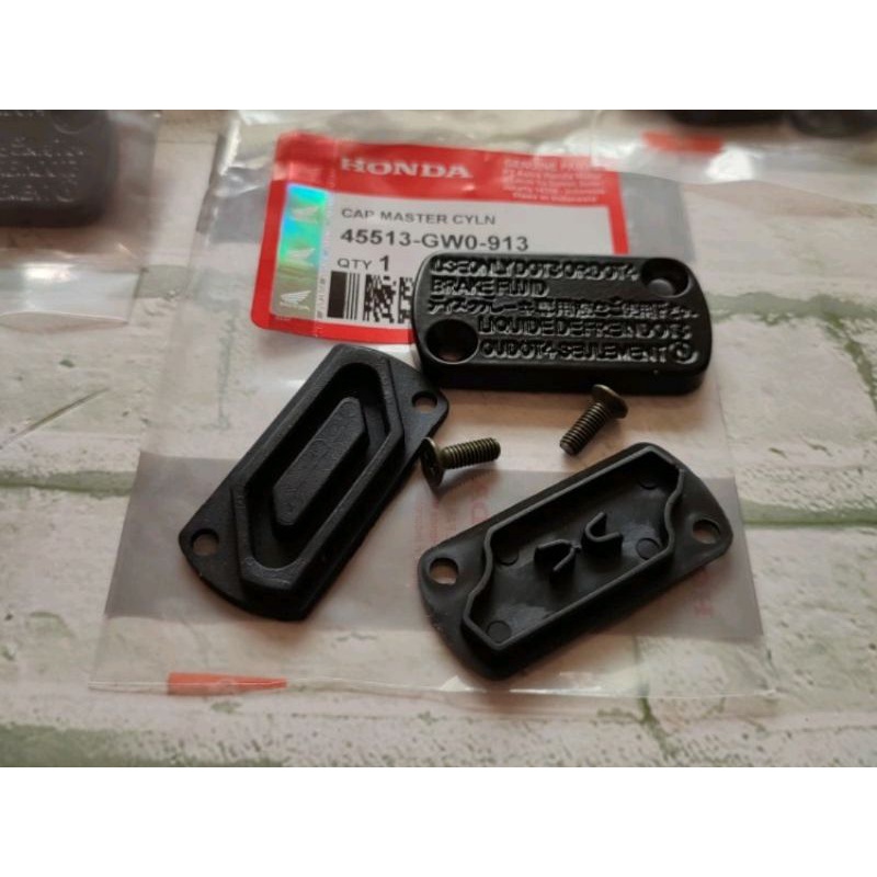 TUTUP MASTER REM ATAS MINYAK REM HONDA BEAT HONDA KHARISMA HONDA VARIO 125 HONDA VARIO 150 HONDA SUP