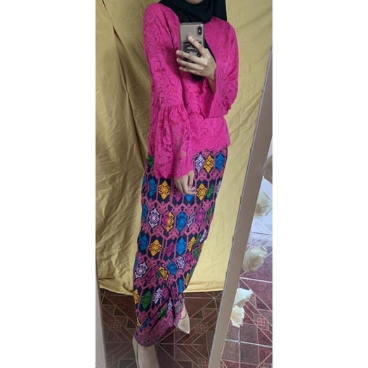setelan kebaya wisuda brukat/brokat wanita rok songket pink fanta