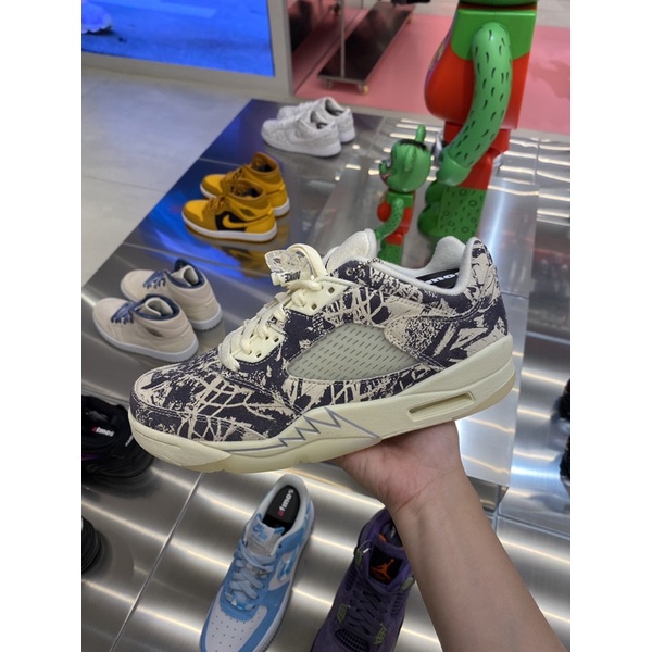 Air Jordan 5 Retro Low Expression