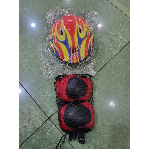 New Helm motif &amp; Deker Sepatu Roda Anak / Inline Skater Basic Protect