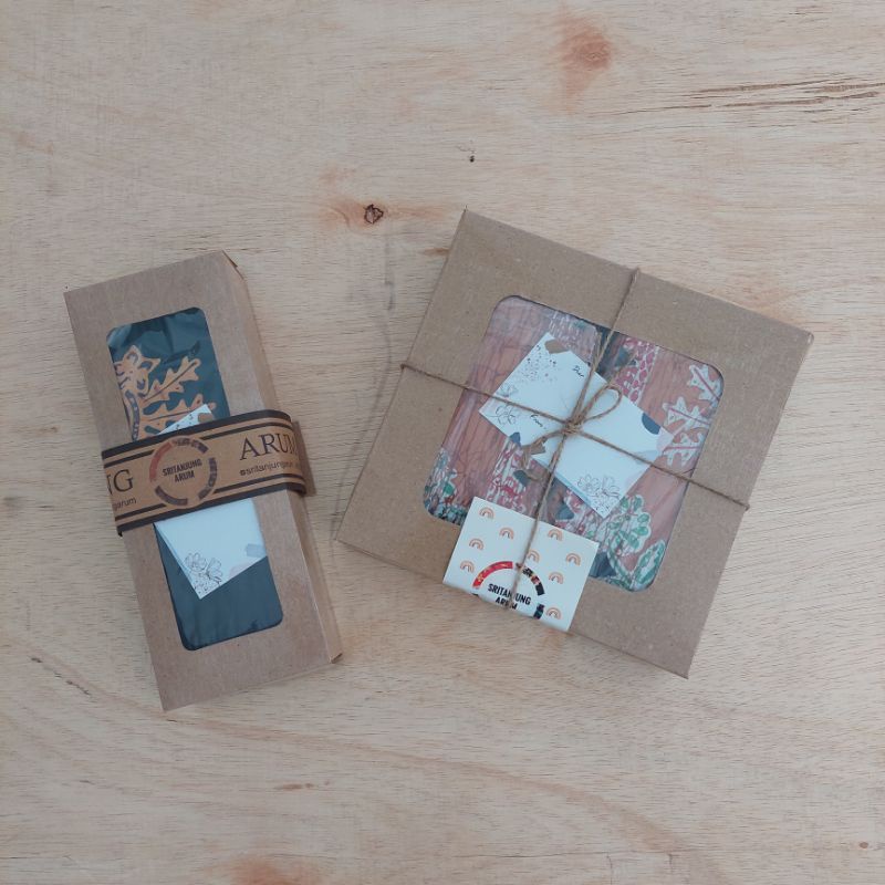 

KOTAK KADO GIFT BOX DUS BATIK